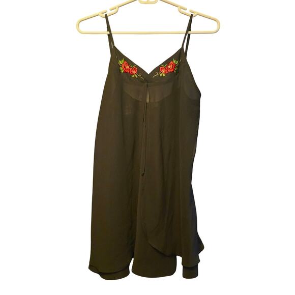 Vintage Val Mode Lingerie black floral embroidered chemise slip size small - Picture 1 of 5